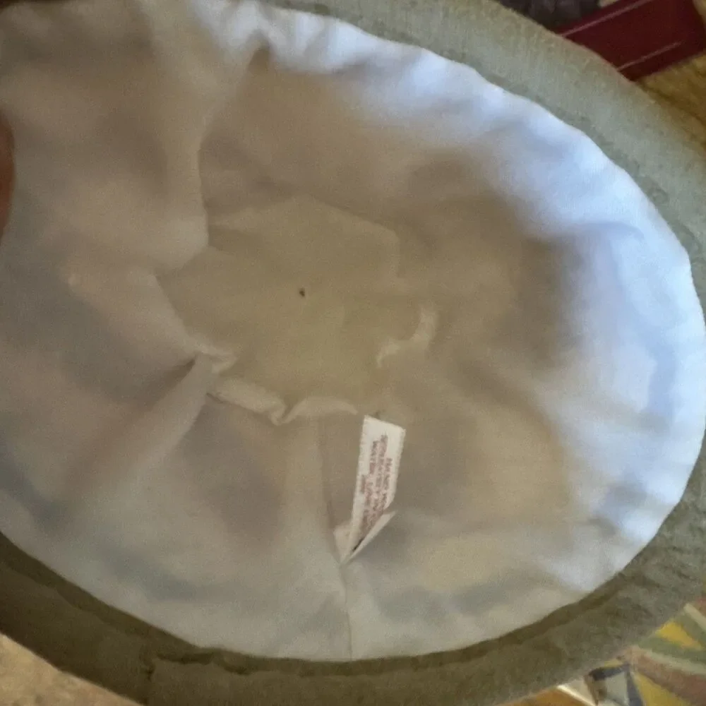 American Girl Historical Kaya Hat & Parfleche, Retired, Rare, Excellent